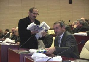 Kutlu'ya ajanda tepkisi